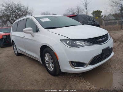 CHRYSLER PACIFICA 2019