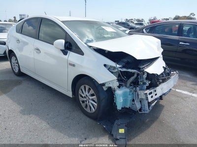 TOYOTA PRIUS PLUG-IN 2014