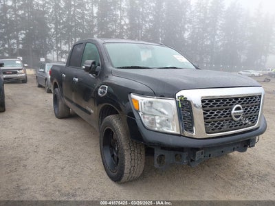 NISSAN TITAN 2017