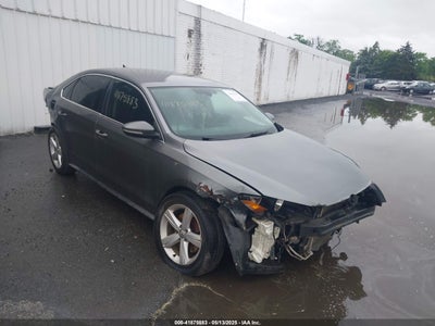 VOLKSWAGEN PASSAT 2012