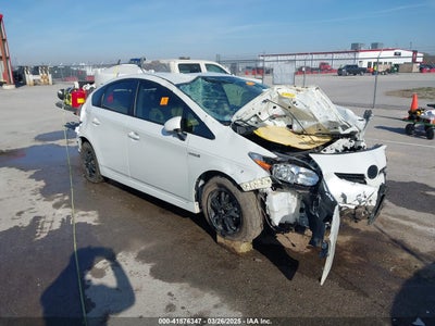 TOYOTA PRIUS 2015