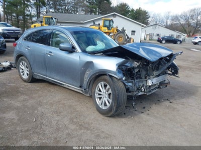INFINITI QX70 2017