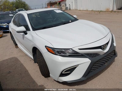 TOYOTA CAMRY 2019