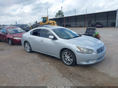 NISSAN MAXIMA 2014
