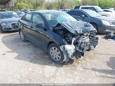 KIA RIO 2021