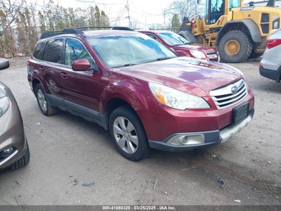 SUBARU OUTBACK 2011