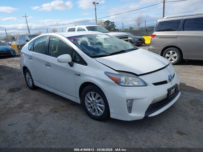 TOYOTA PRIUS PLUG-IN 2013
