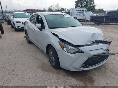 TOYOTA YARIS 2019
