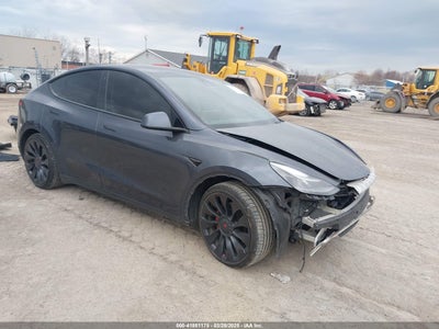 TESLA MODEL Y 2023