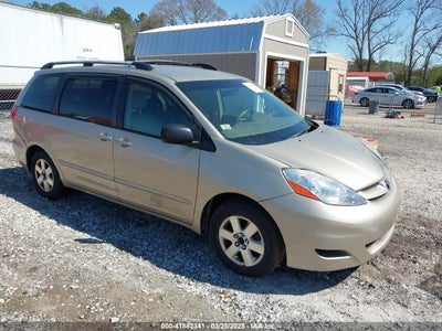 TOYOTA SIENNA 2009