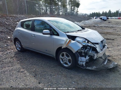 NISSAN LEAF 2015