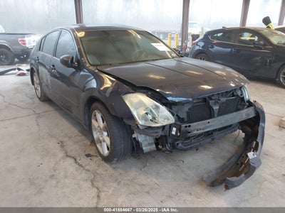 NISSAN MAXIMA 2004