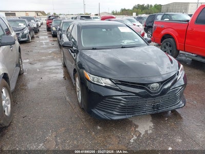 TOYOTA CAMRY 2019