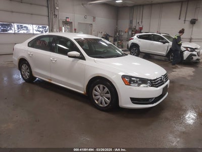 VOLKSWAGEN PASSAT 2013