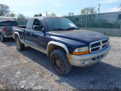 DODGE DAKOTA 2002