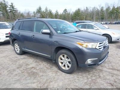 TOYOTA HIGHLANDER 2011