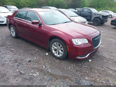 CHRYSLER 300 2023