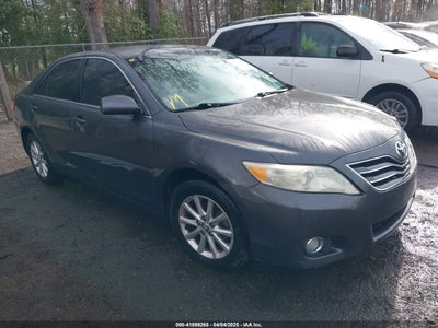 TOYOTA CAMRY 2011