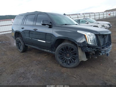 CADILLAC ESCALADE 2017