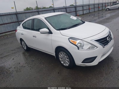 NISSAN VERSA 2017