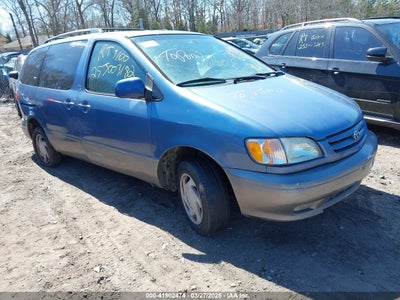 TOYOTA SIENNA 2002
