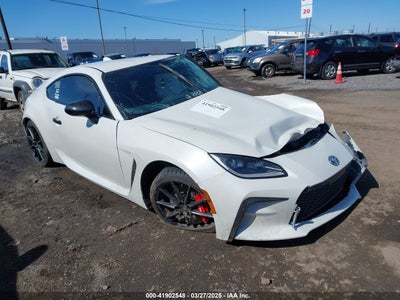 TOYOTA GR86 2025
