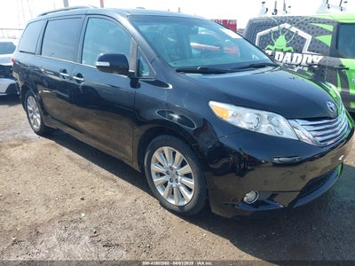 TOYOTA SIENNA 2013