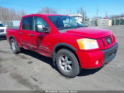 NISSAN TITAN 2010