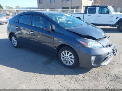 TOYOTA PRIUS PLUG-IN 2015