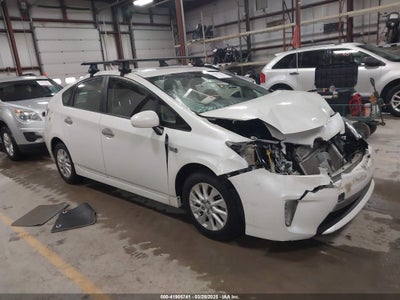 TOYOTA PRIUS PLUG-IN 2013