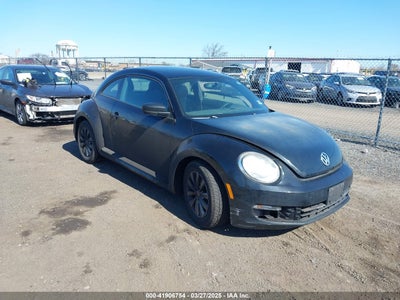 VOLKSWAGEN BEETLE 2015