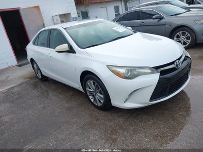 TOYOTA CAMRY 2016