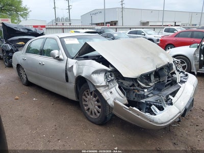 LINCOLN TOWN CAR 2007