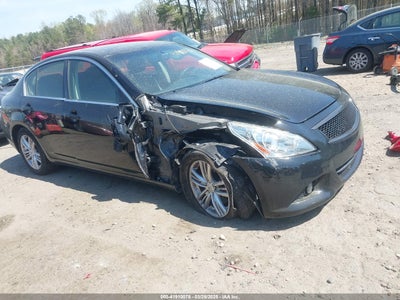 INFINITI Q40 2015