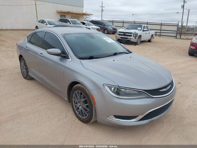 CHRYSLER 200 2015