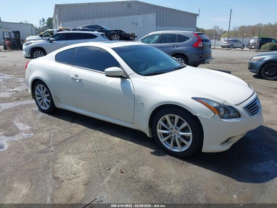 INFINITI Q60 2015