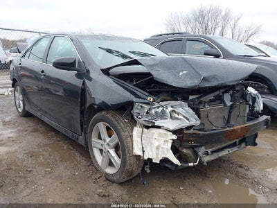 TOYOTA CAMRY 2012