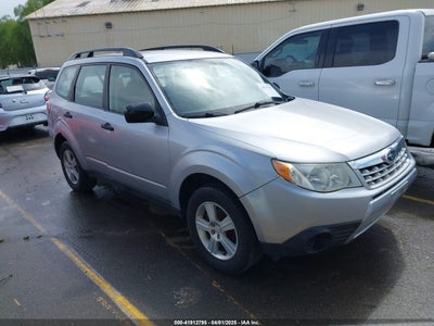 SUBARU FORESTER 2012