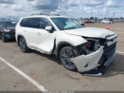 TOYOTA GRAND HIGHLANDER 2024