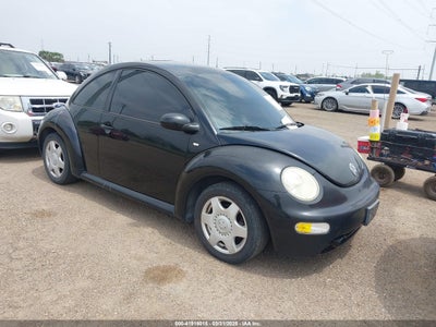 VOLKSWAGEN NEW BEETLE 2001