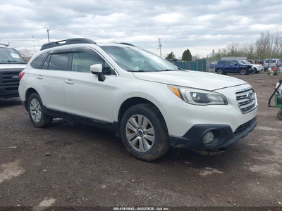 SUBARU OUTBACK 2015