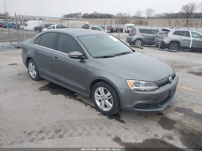 VOLKSWAGEN JETTA HYBRID 2013