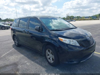 TOYOTA SIENNA 2015