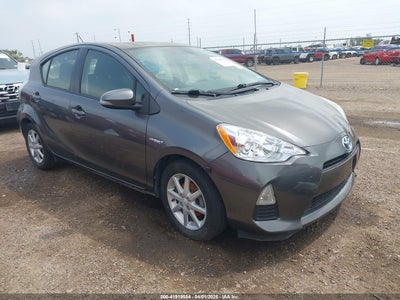 TOYOTA PRIUS C 2013