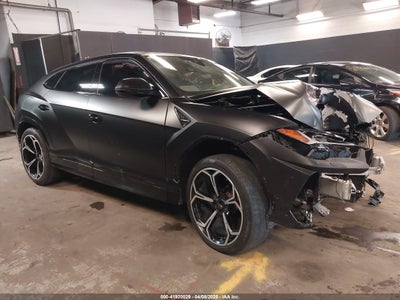 LAMBORGHINI URUS 2019