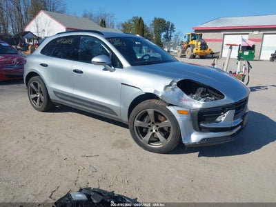 PORSCHE MACAN 2023