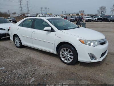 TOYOTA CAMRY HYBRID 2013