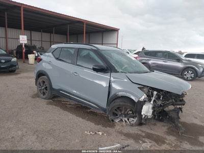 NISSAN KICKS 2023
