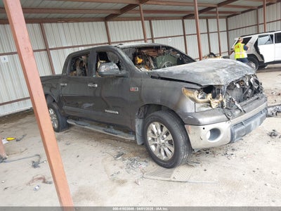 TOYOTA TUNDRA 2013