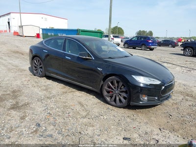 TESLA MODEL S 2015